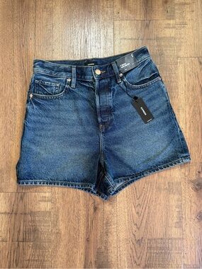 EXPRESS Super High Rise Blue Denim Shorts size   2 Button.